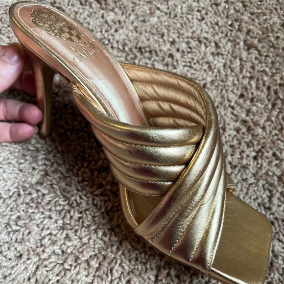 Shoes - Picture 2 of 6